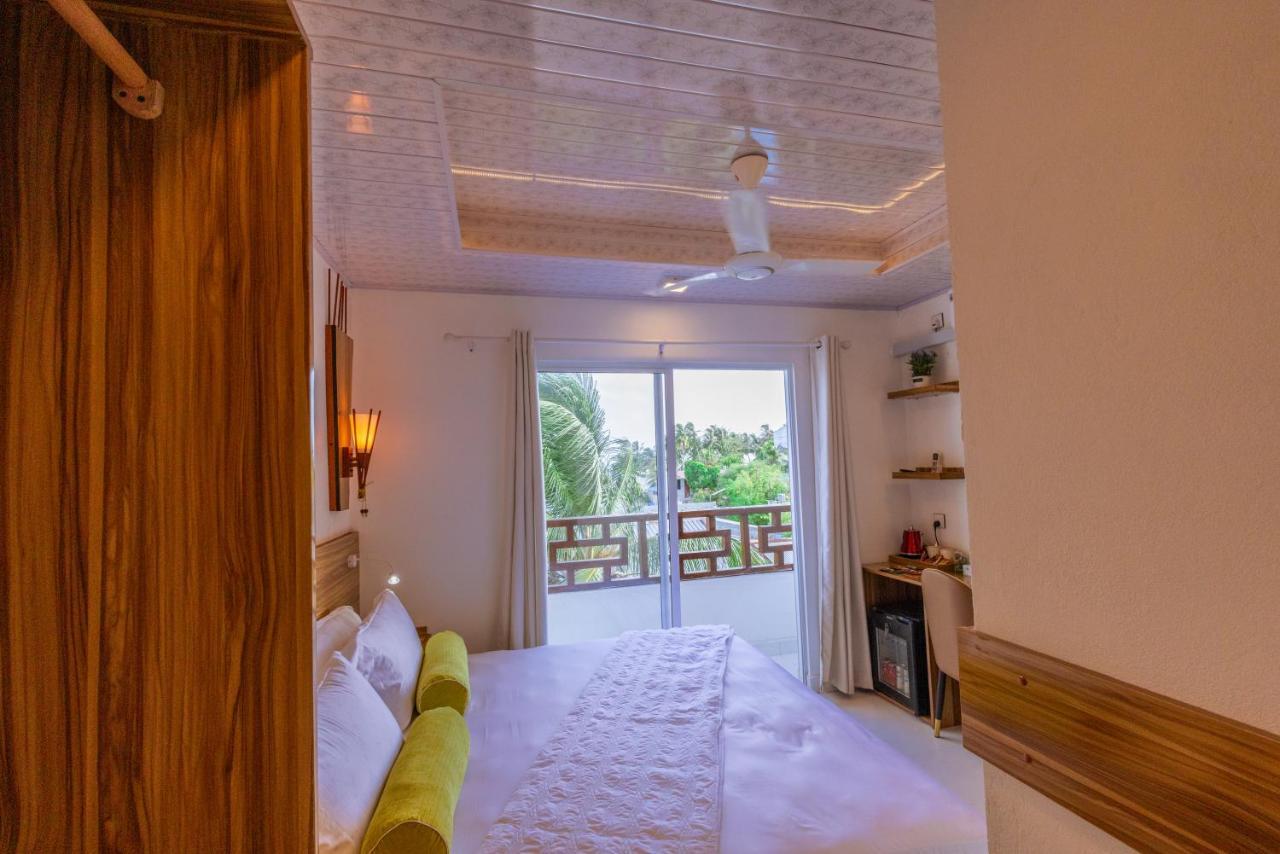 Batuta Maldives Fourson Ξενοδοχείο Thulusdhoo Εξωτερικό φωτογραφία